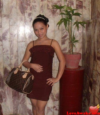 bea003 Filipina Woman from Manila
