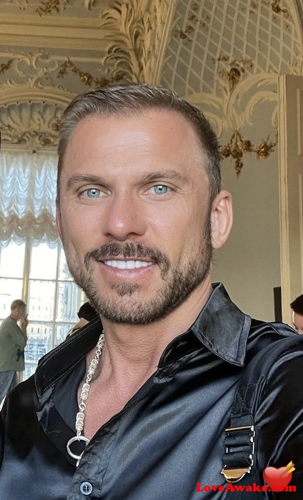 shanedecker37 American Man from Los Altos Hills