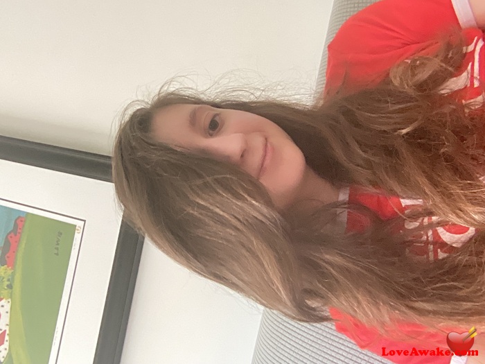 Savver19 Canadian Woman from Renfrew