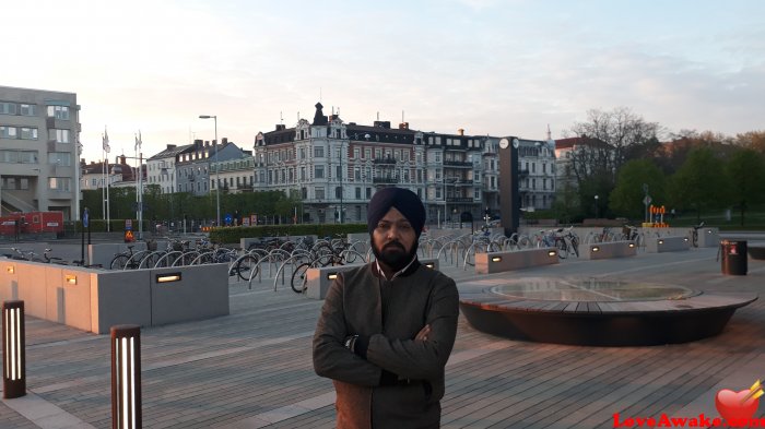 Singhisking01 Indian Man from New Delhi