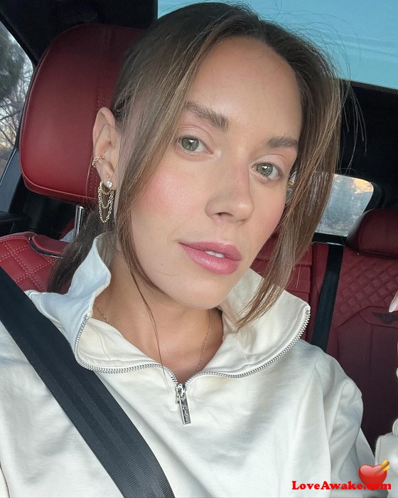 Sophienrx133 American Woman from Berlin