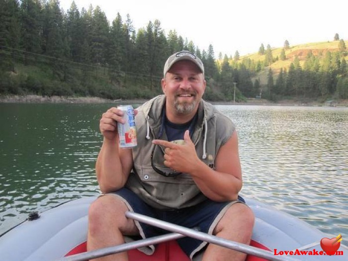 RobertHR306 American Man from Columbia