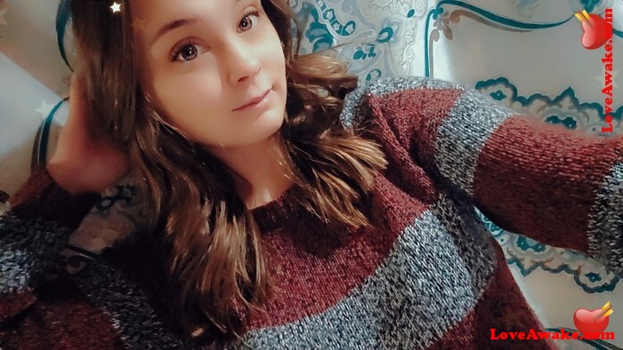 cortney14 Canadian Woman from Calgary