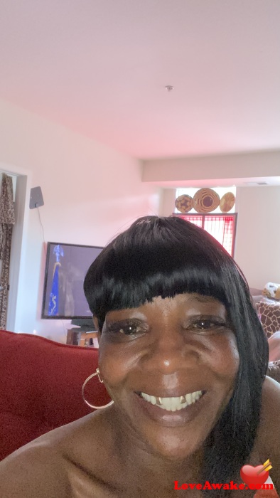 Brighteyes55 American Woman from Phoenix