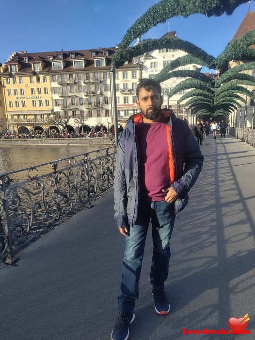 Avi117 Indian Man from New Delhi
