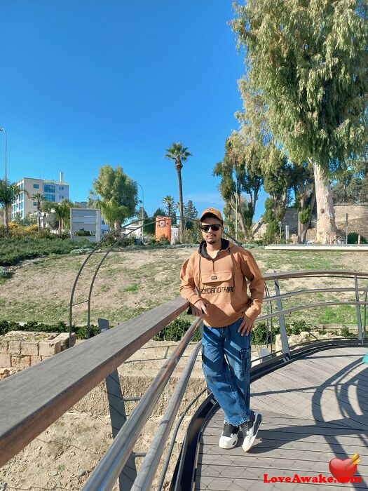 mdfoyjurbds Cyprus Man from Nicosia