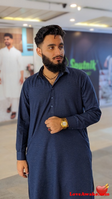 Muqarrabkhan Pakistani Man from Hyderabad
