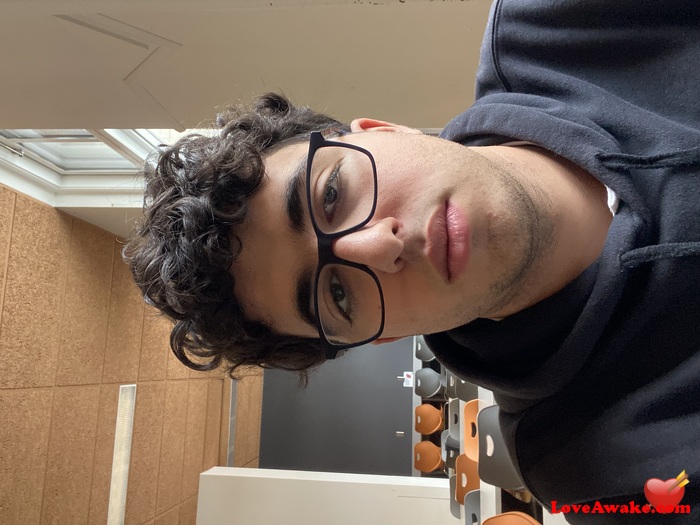 Adam2128 Canadian Man from Montreal