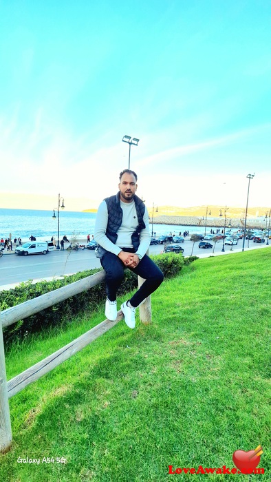 R1e2d3a Morocco Man from Tangier