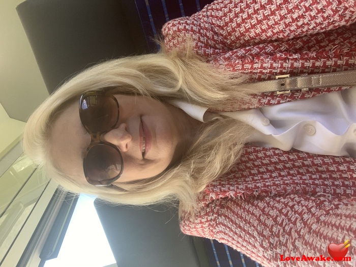 Sole33 Swiss Woman from Zurich