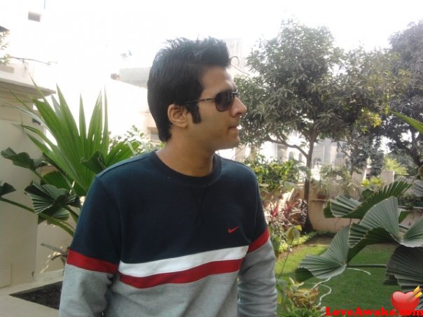 Aakuu Indian Man from Jammu