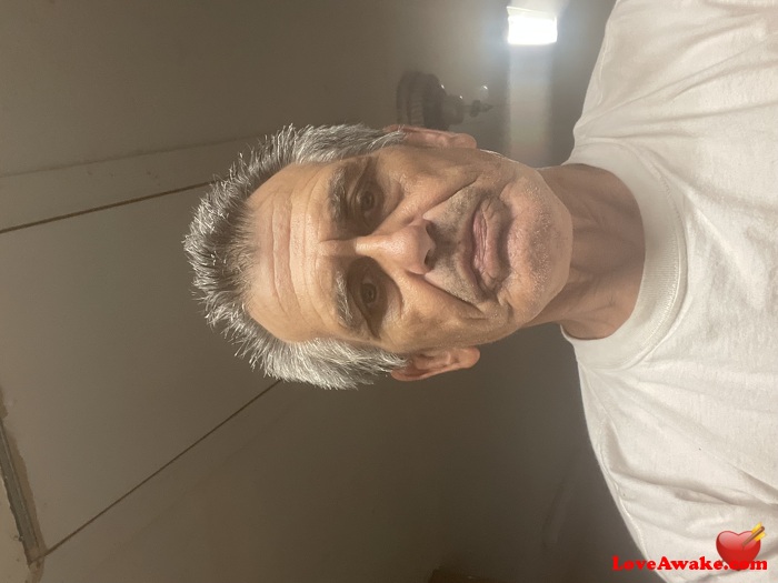 Ineedai American Man from Phoenix