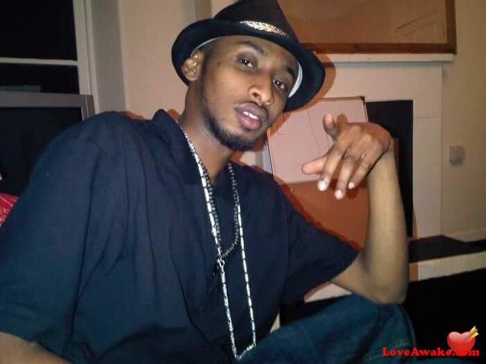 Ddogtherock35 UK Man from London