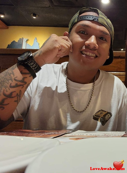 Miko76 American Man from Wailuku