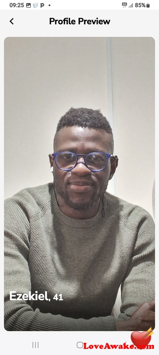 Ezekiel2000 UK Man from London
