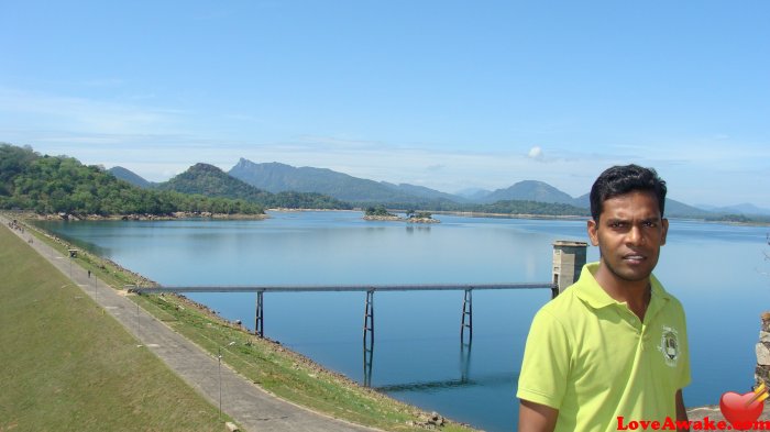 niyulm Sri Lankan Man from Colombo