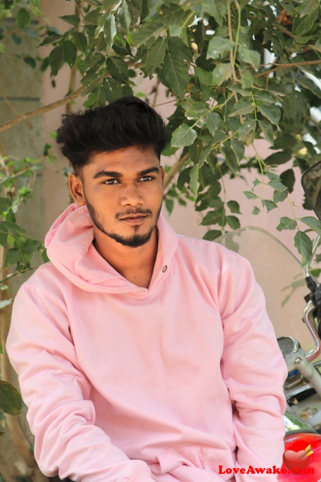 jdmzjfkek Indian Man from Bangalore
