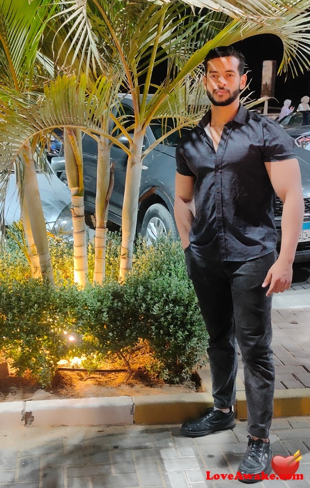 01015543854 Egyptian Man from 6th October