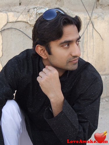 omairr Pakistani Man from Lahore