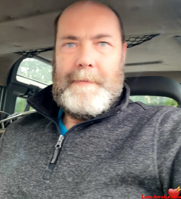Peoplesartist UK Man from Caterham