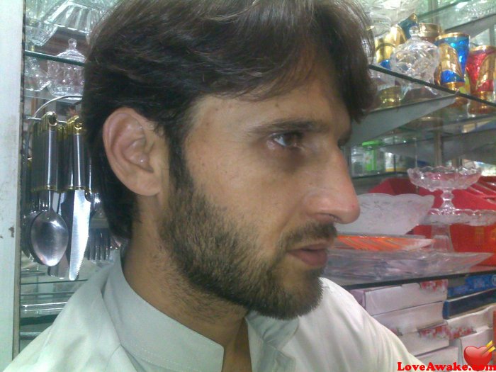 Karimkhan662 Pakistani Man from Lahore