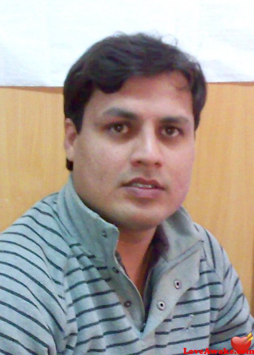 Sunnysolangi Pakistani Man from Sadikabad