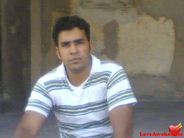 Alinakal Pakistani Man from Lahore