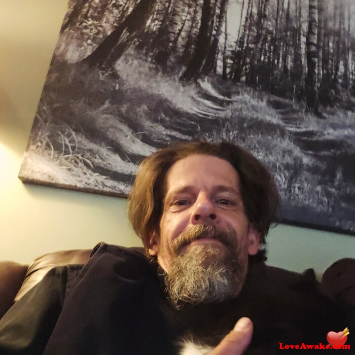 Weswantsfun Canadian Man from Lethbridge