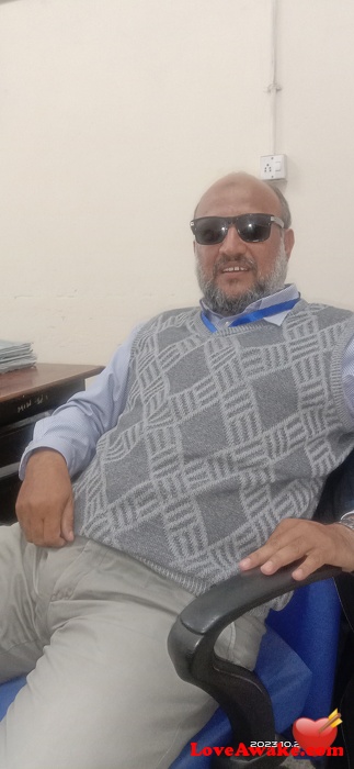 856345 Pakistani Man from Attock