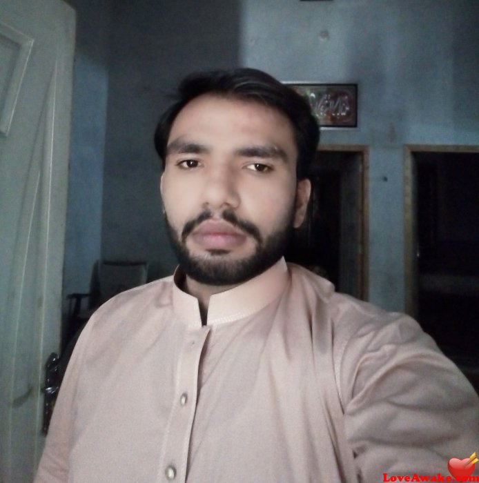 hussain483 Pakistani Man from Lahore