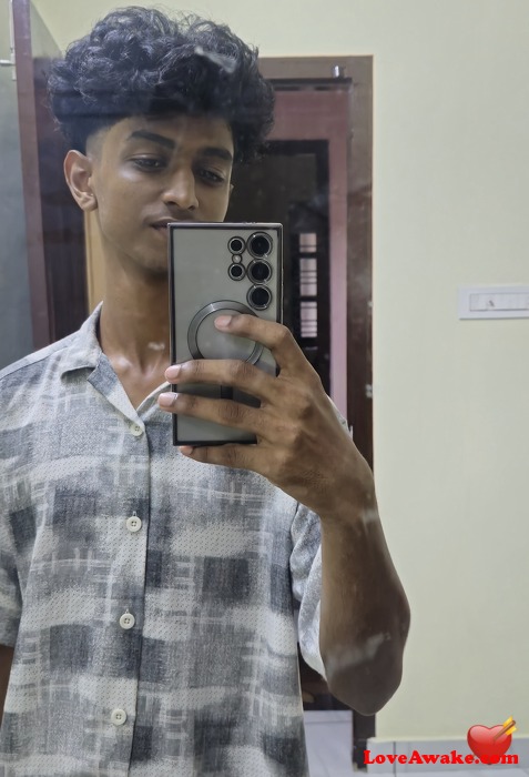 abhimanue672 Indian Man from Alleppey