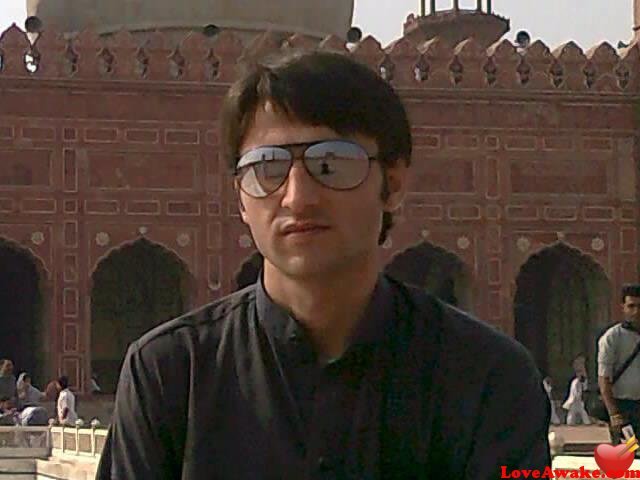 Karimkhan662 Pakistani Man from Lahore