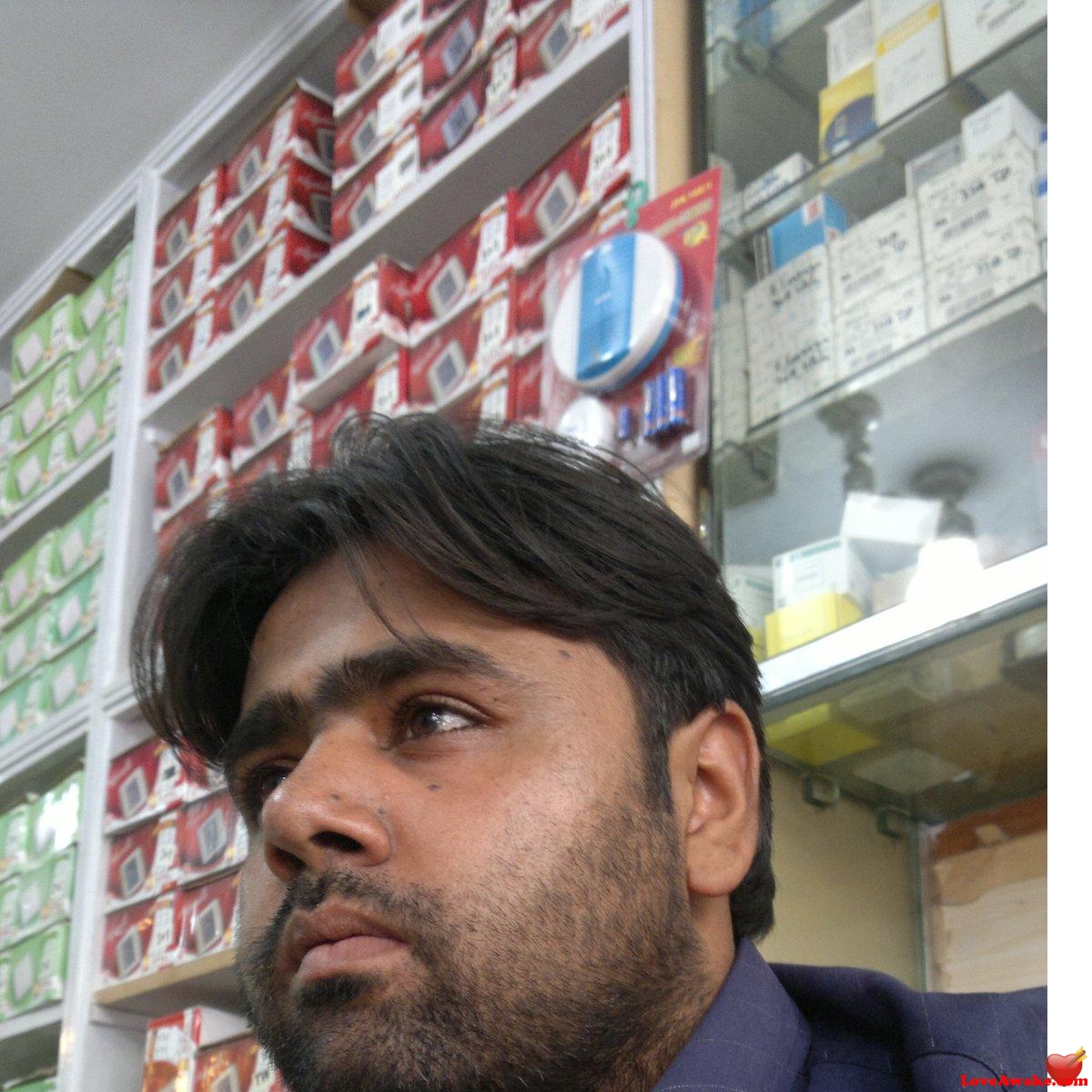 zeeshanrajput02 Pakistani Man from Karachi