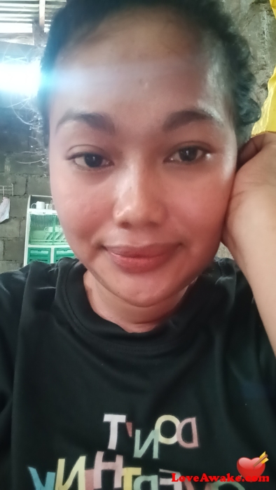 MadeyTimbang Filipina Woman from Hinundayan