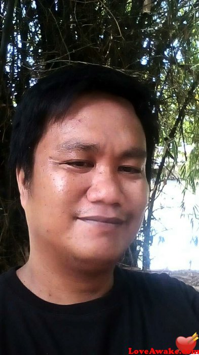 rizlazir Filipina Man from Manila