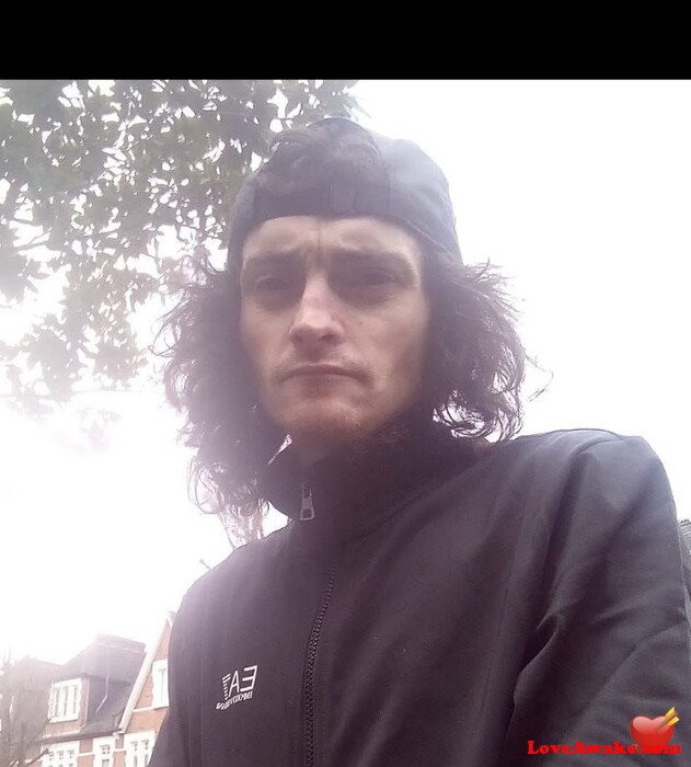Saintharris90 UK Man from London