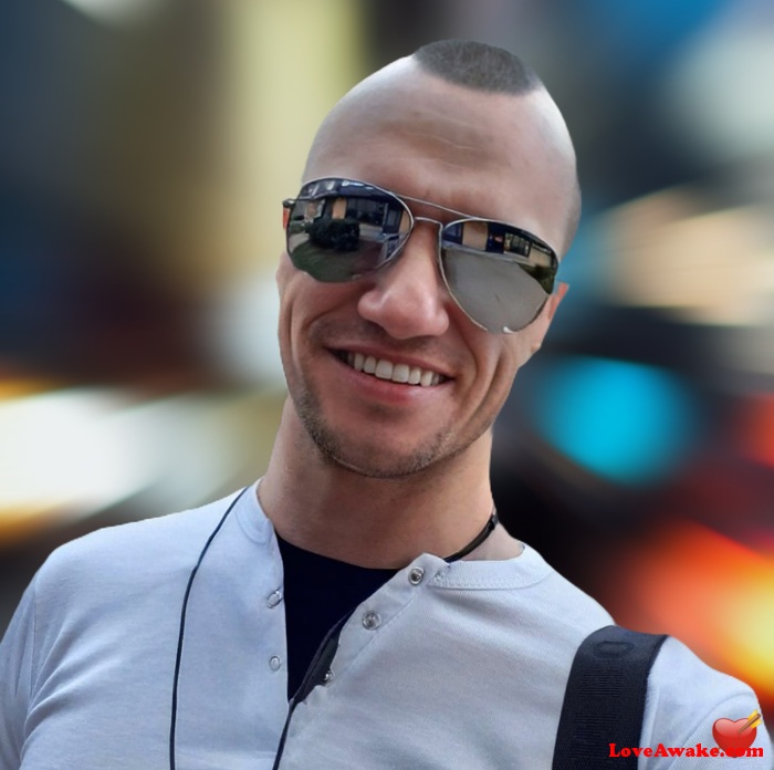 18BES12 Russian Man from Moscow