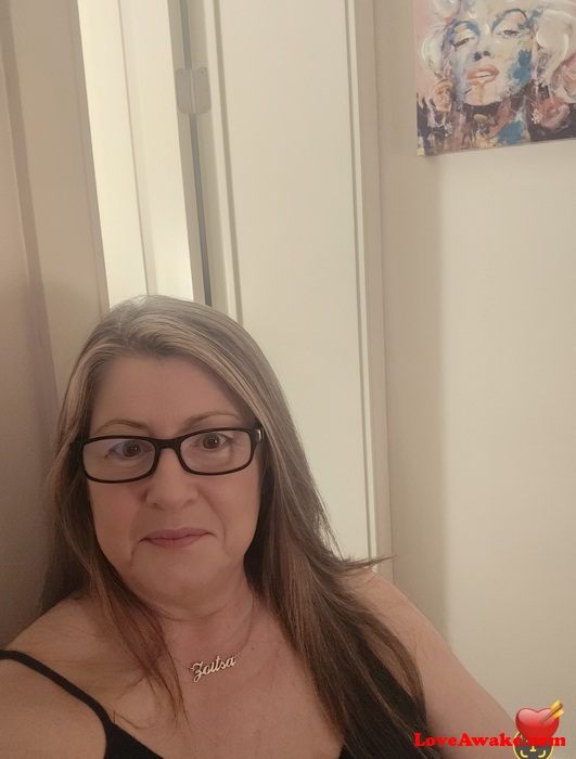 Zoitsa14 Canadian Woman from Hamilton