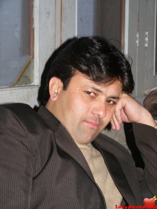 pomeeri Pakistani Man from Islamabad