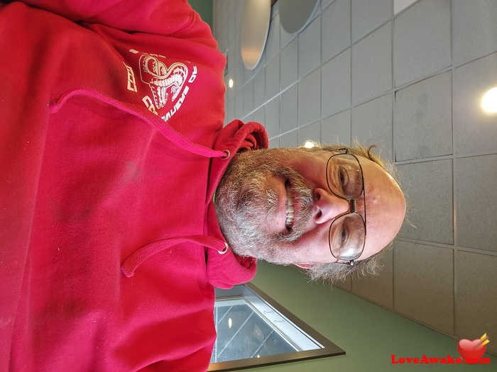 Abcde12356 American Man from Rockford