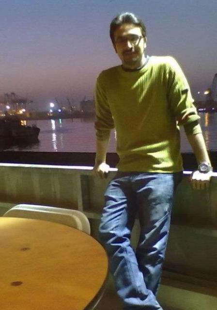 adeeli Pakistani Man from Karachi