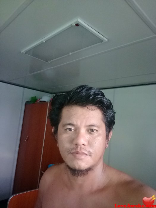 Tagamnako Filipina Man from Cebu