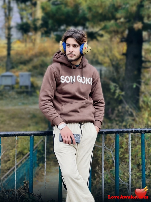 kamranarshid00 Indian Man from Srinagar