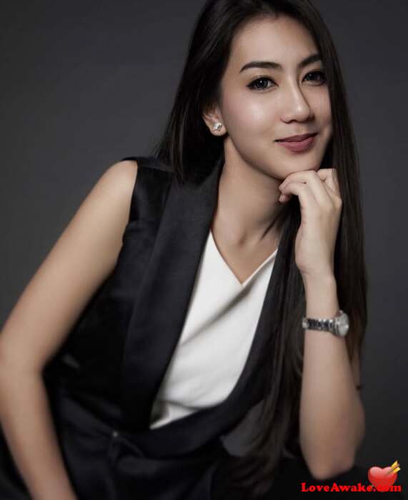 jensuda Singapore Woman from Serangoon