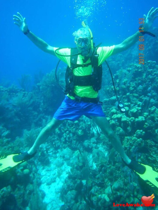 Gnosis1 Belize Man from Hopkins