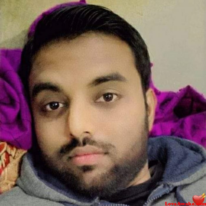 03039116448 Pakistani Man from Lahore