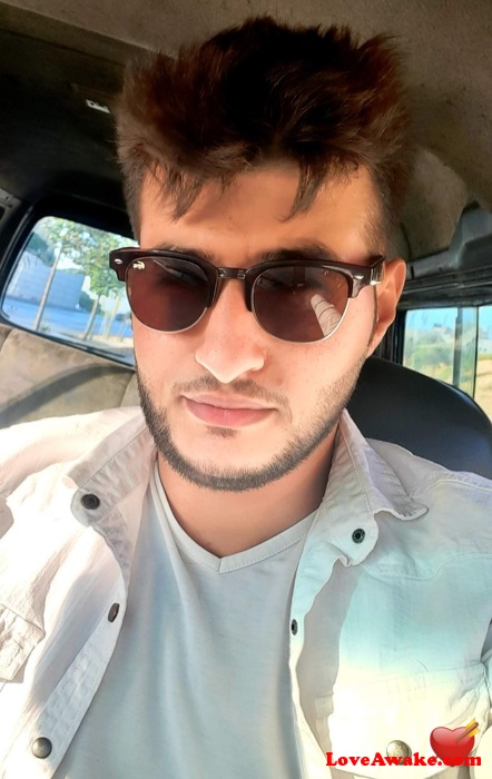 Mohmad12 UAE Man from Al Ain