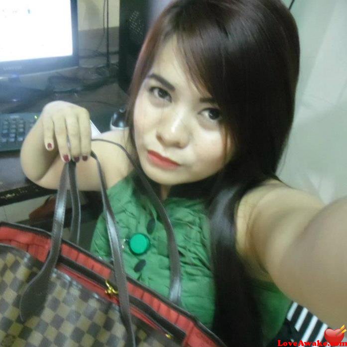 Lhyncee Filipina Woman from Davao, Mindanao