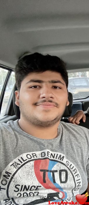 Alizia15 Pakistani Man from Karachi