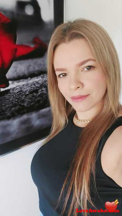 Alejandra01 American Woman from San Jose